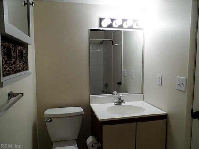 Foto del edificio - 529 Pheasant Run