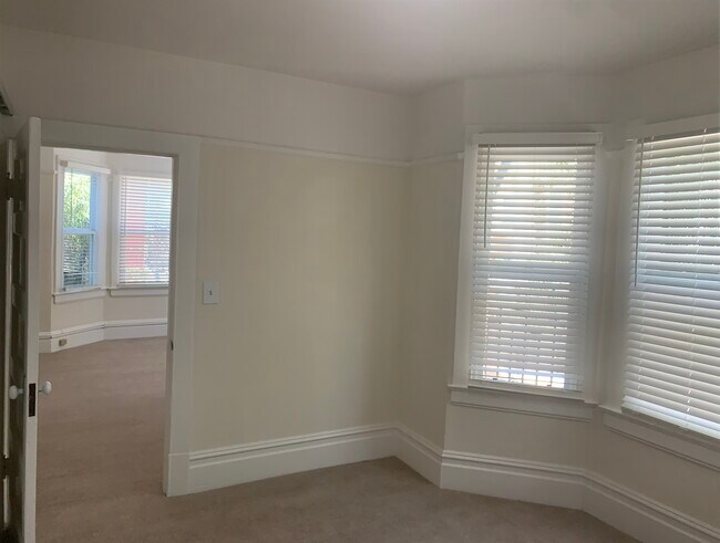 Building Photo - 103 Freelon St