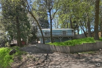 Building Photo - 22365 Pine Dr