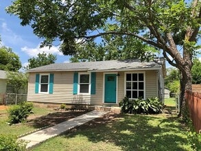 Building Photo - 1804 Adina St