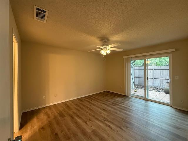 Foto del edificio - 17820 Windflower Way