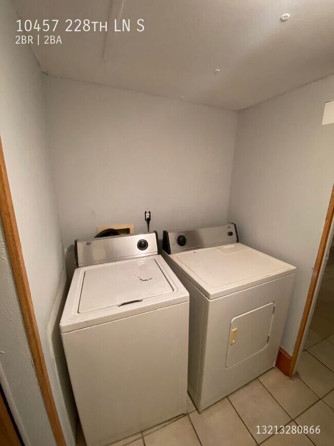 Building Photo - 10457 S 228th Ln