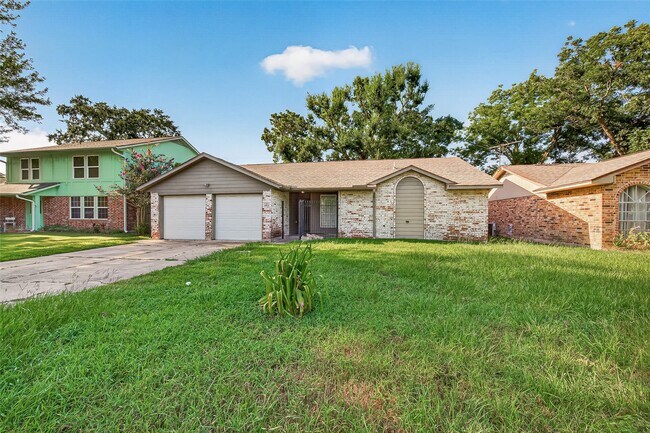 Building Photo - 19326 Leafwood Ln