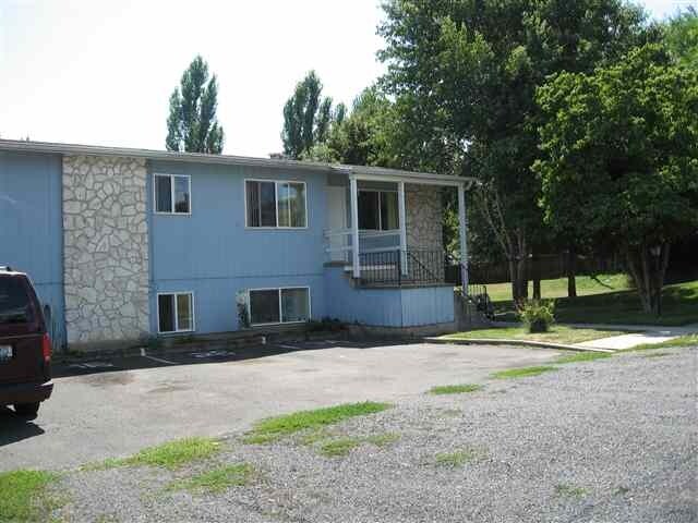 Building Photo - 811 12th St