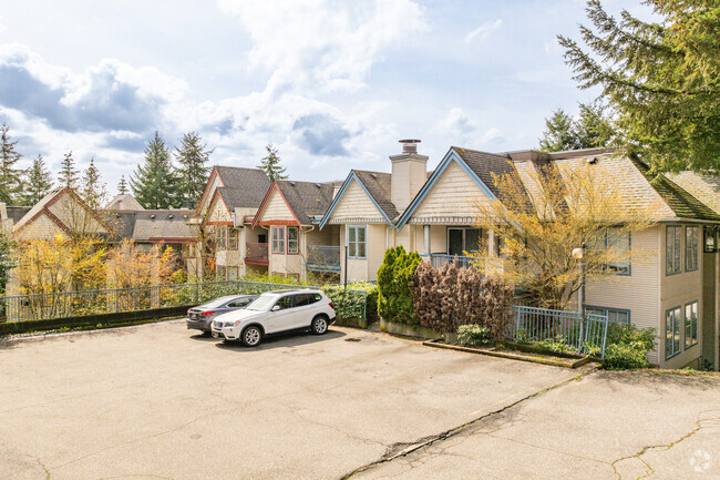 Photo du bâtiment - Montclaire Apartments