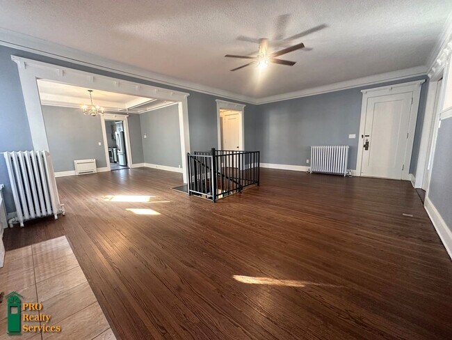 Foto del edificio - Gorgeous 3 Bedroom Main Level Duplex Unit