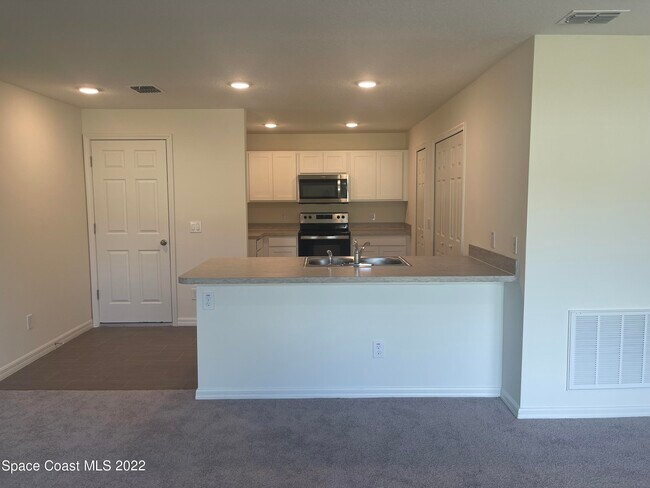 Foto del edificio - 1215 Hastings Rd SW