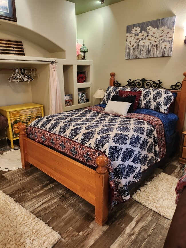 Foto del edificio - 4267 N Cypress Cir