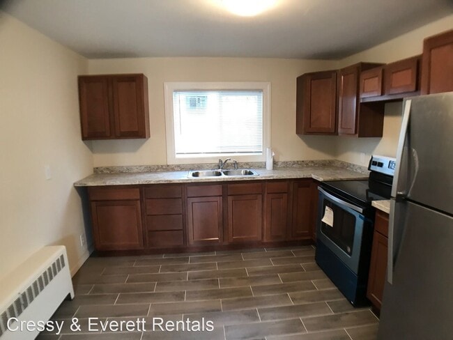 Building Photo - 3 br, 1 bath House - 2715 Grape Road