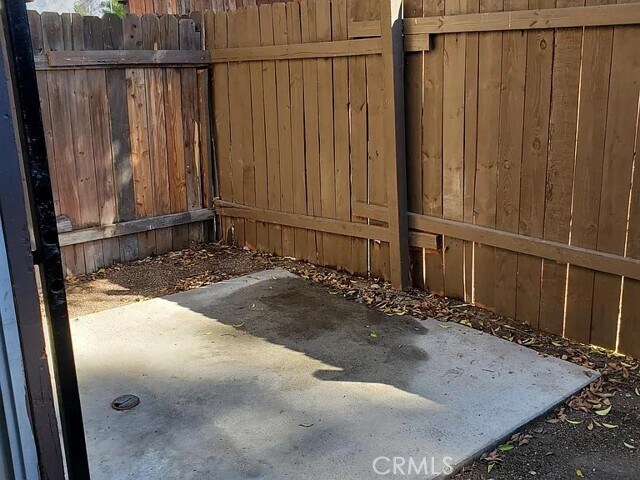 Foto del edificio - 7969 Pinehurst Dr