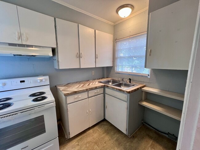 Photo - 809 2nd Ave N House