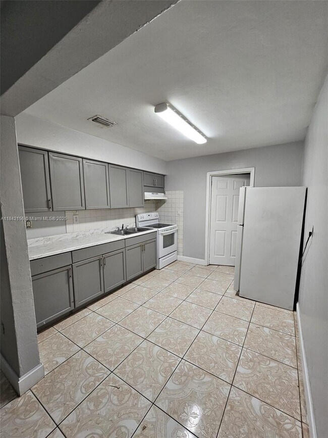 Foto del edificio - 3 bedroom in North Miami FL 33161