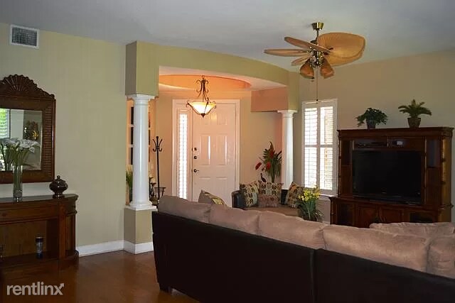 Building Photo - 3 br, 3 bath House - 5441 46th Ct W