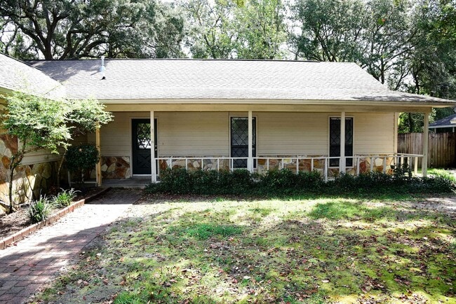 Building Photo - 3 bedroom in Bluewater Bay!