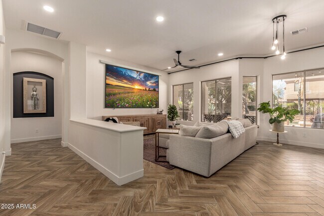 Foto del edificio - 10502 E Posada Ave