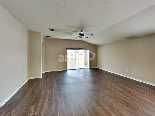 Building Photo - 26442 Whirlaway Terrace