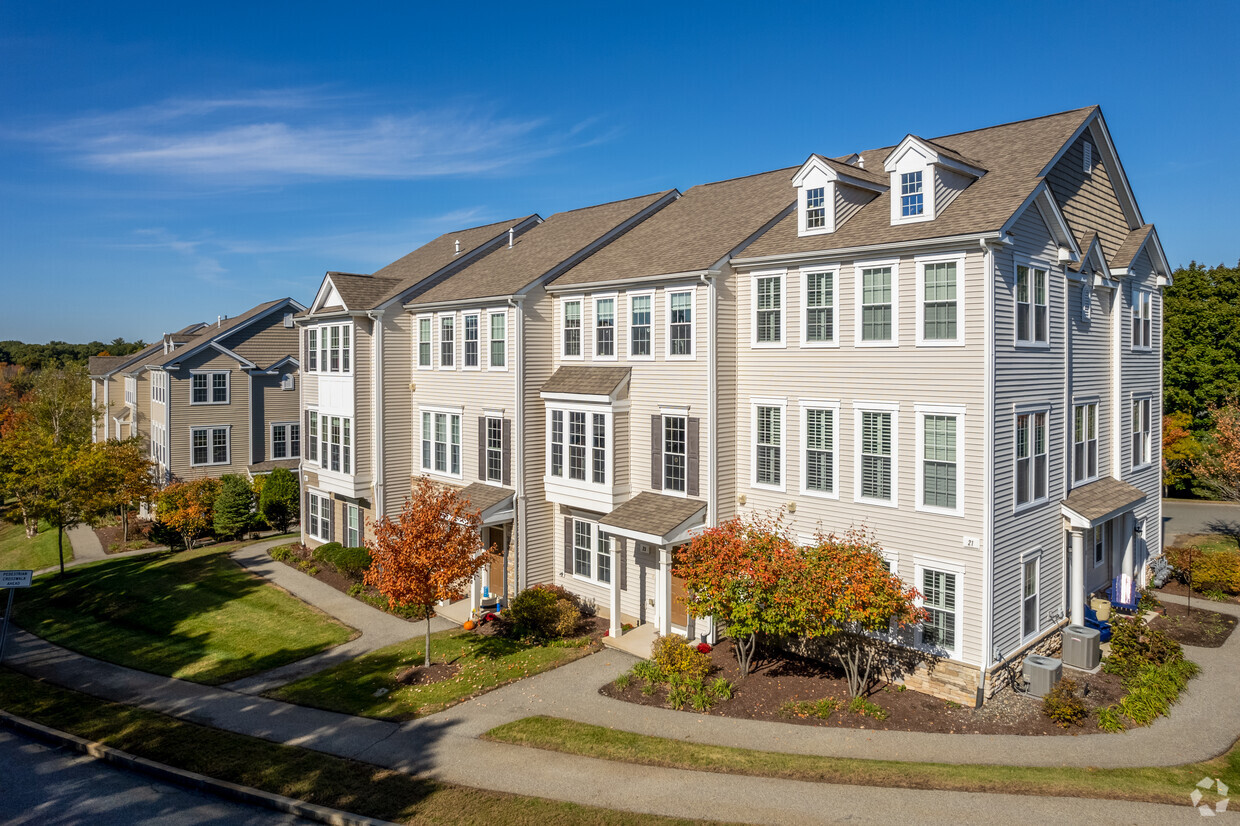 Reading Woods - Apartments in Reading, MA | Apartments.com