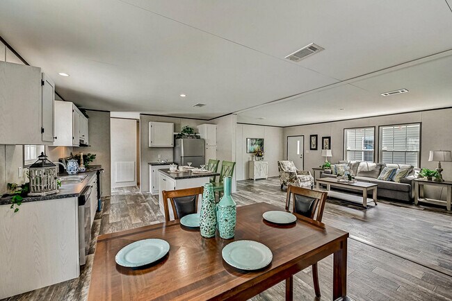 Foto del edificio - 4075 Lookout Ln