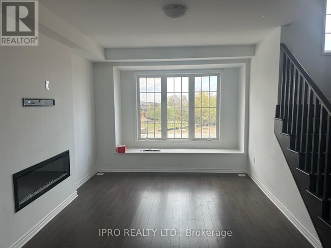 Building Photo - 3040 John McKay Blvd
