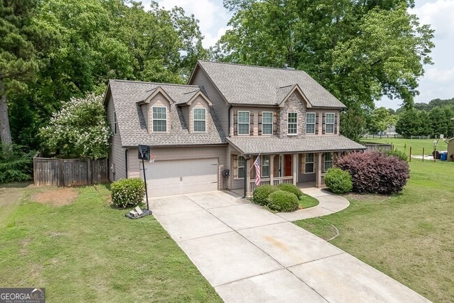Building Photo - 323 Deer Run Dr