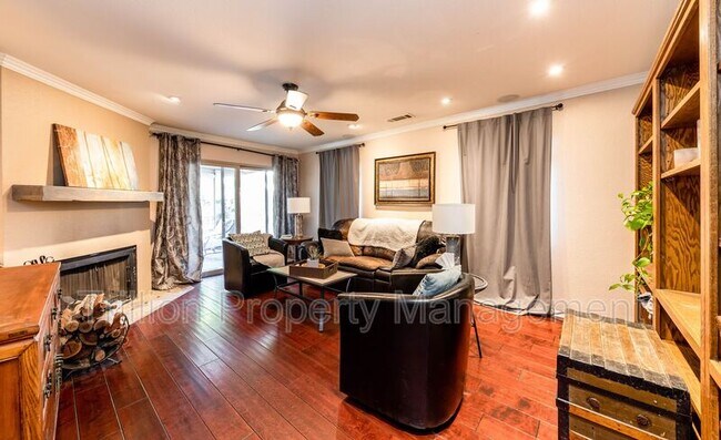 Building Photo - 23350 Clipper Ct