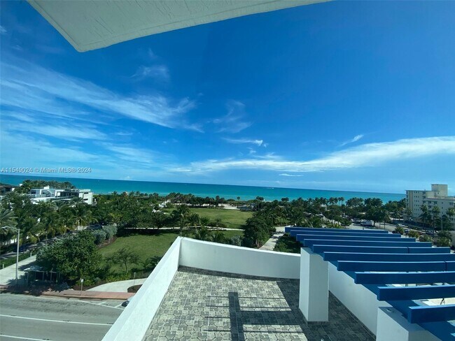 Building Photo - 7600 Collins Ave