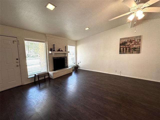 Building Photo - 520 Towne House Ln