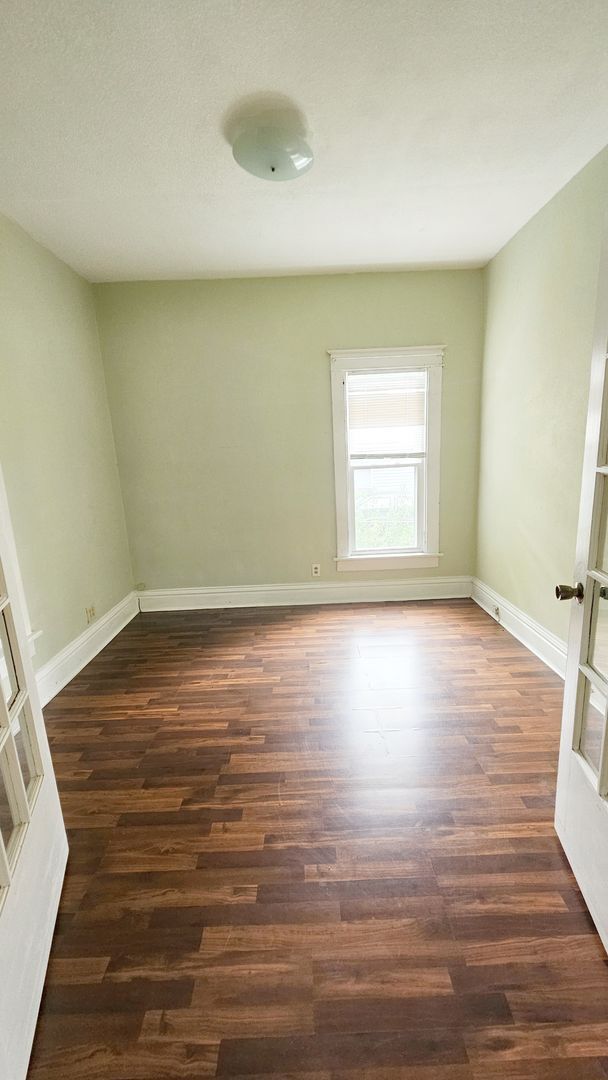 Foto del edificio - Charming Historic 2-Bedroom Home in Des Mo...