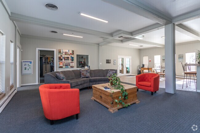 Casa club - Lincoln Springs Apartments