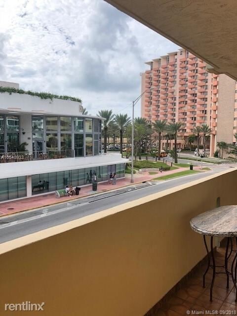 Foto del edificio - 2 br, 2 bath Condo - 926 Collins Ave # 302