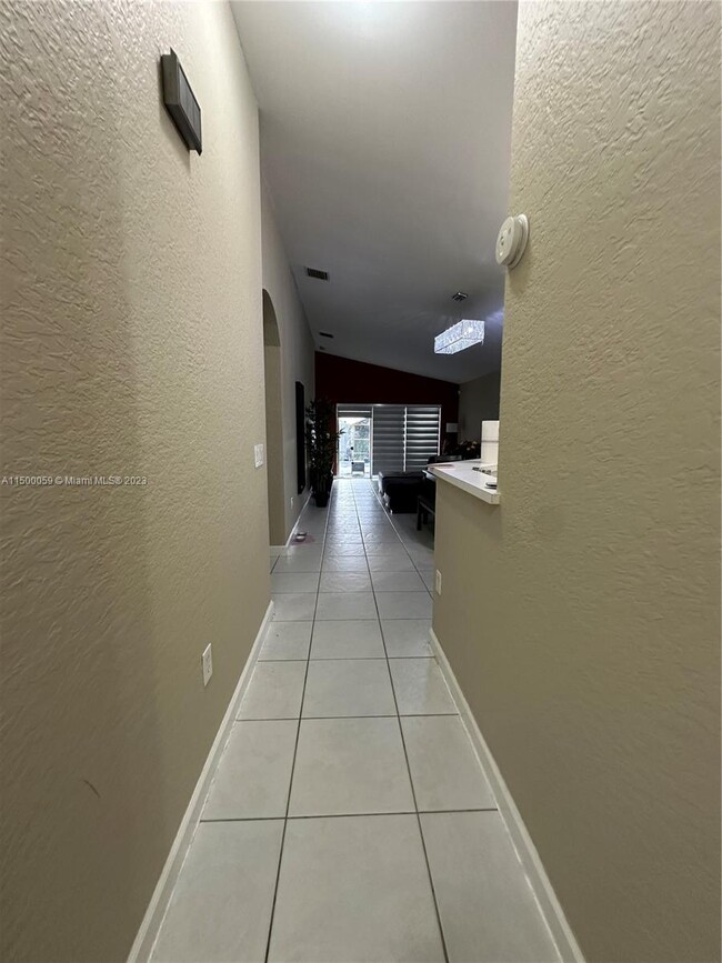 Foto del edificio - 13721 SW 119th Ave