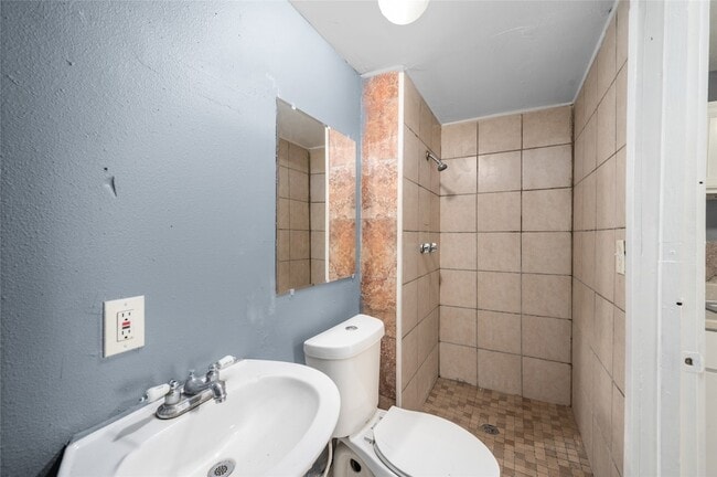 Foto del edificio - 2631 Oakcliff St