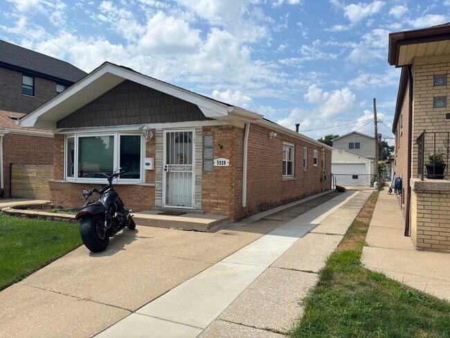 Foto del edificio - 5920 S Meade Ave