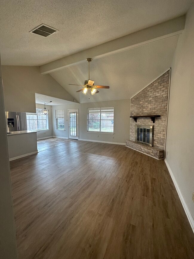 Foto del edificio - 3250 E Lafourche Ct