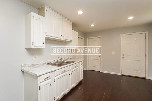 Building Photo - 1248 Euclid Ave