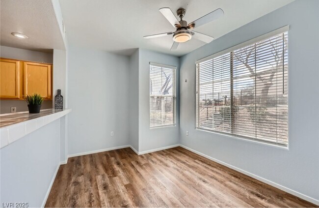 Foto del edificio - 2325 Windmill Pkwy
