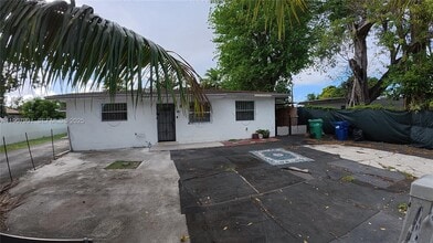 Building Photo - 15812 NW 39th Ct