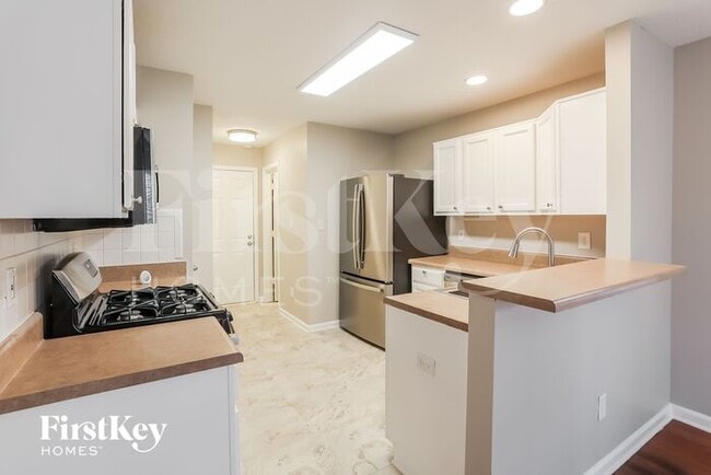Foto del edificio - 1529 Edgemoor Ln