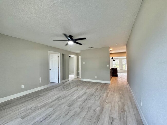 Building Photo - 2346 Section Dr