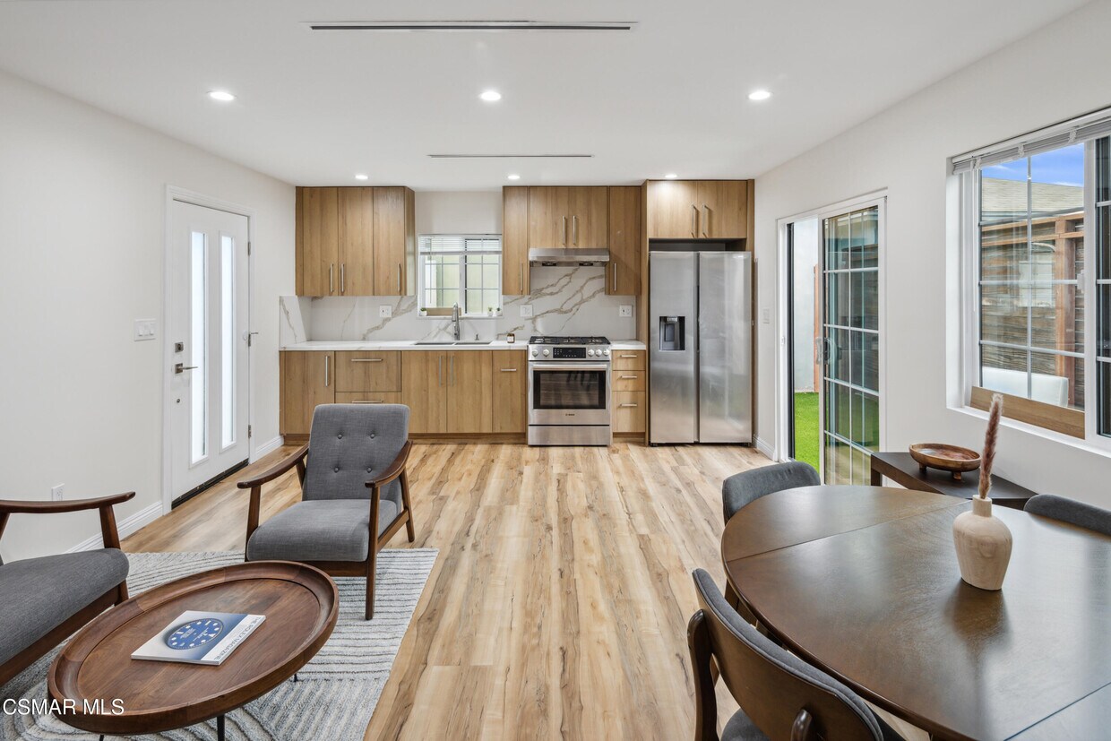 Foto principal - 3978 McLaughlin Ave