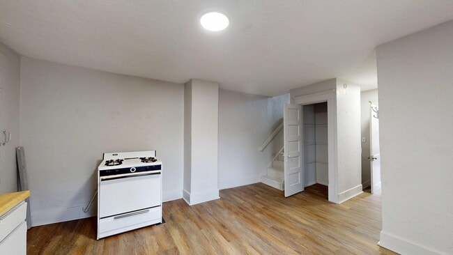 Building Photo - 1141 McKinley Ave