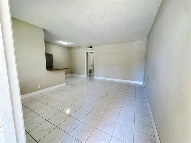 Foto del edificio - 2121 N Ocean Blvd
