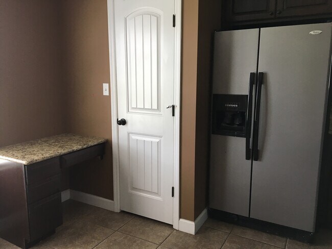Foto del edificio - Luxurious 3BR/2BA Home with Stunning Backyard in Cottonwood Neighborhood