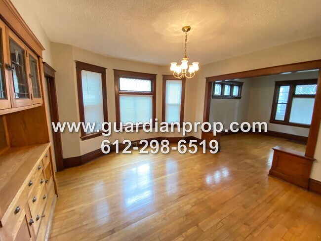 Foto del edificio - 1333 W James Ave