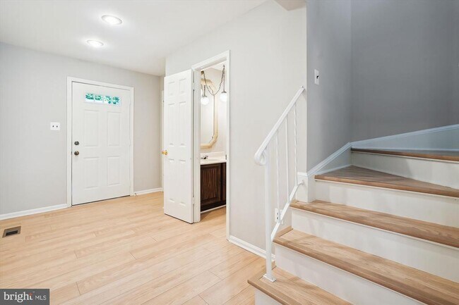 Foto del edificio - 8021 Bethelen Woods Ln