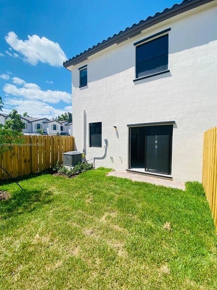 Foto del edificio - 11976 SW 244 Ln