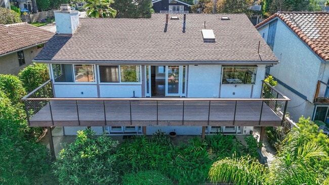 Building Photo - Beautiful 4 bed/2.5 bath house in Del Mar