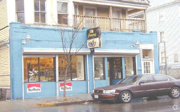 Primary Photo - 3961 Washington St