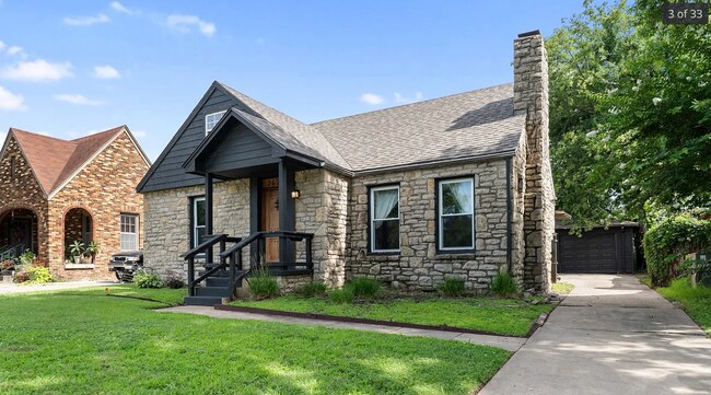 Foto del edificio - Stunning 4-bedroom, 2-bathroom Home