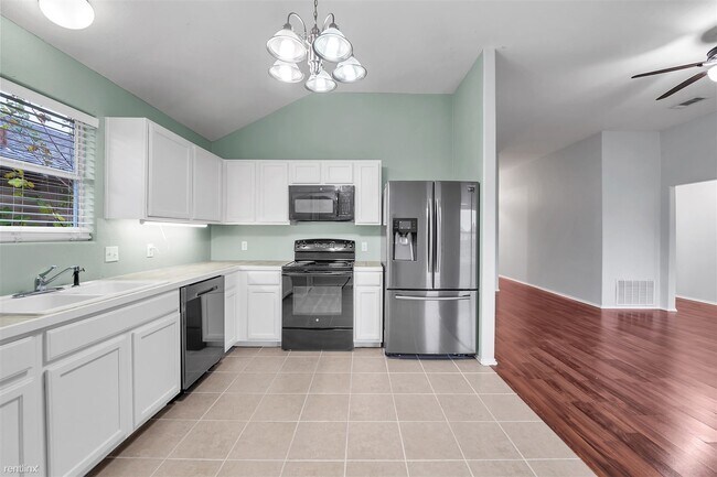 Foto del edificio - 3 br, 2 bath House - 416 Copper Lane